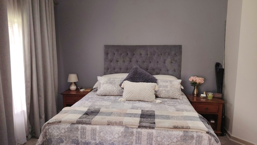 3 Bedroom Property for Sale in Roosheuwel North West